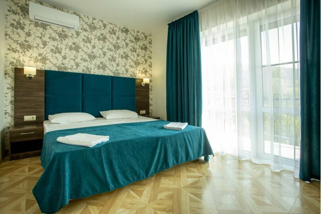 Атмосфера — Семейный номер Двухкомнатный