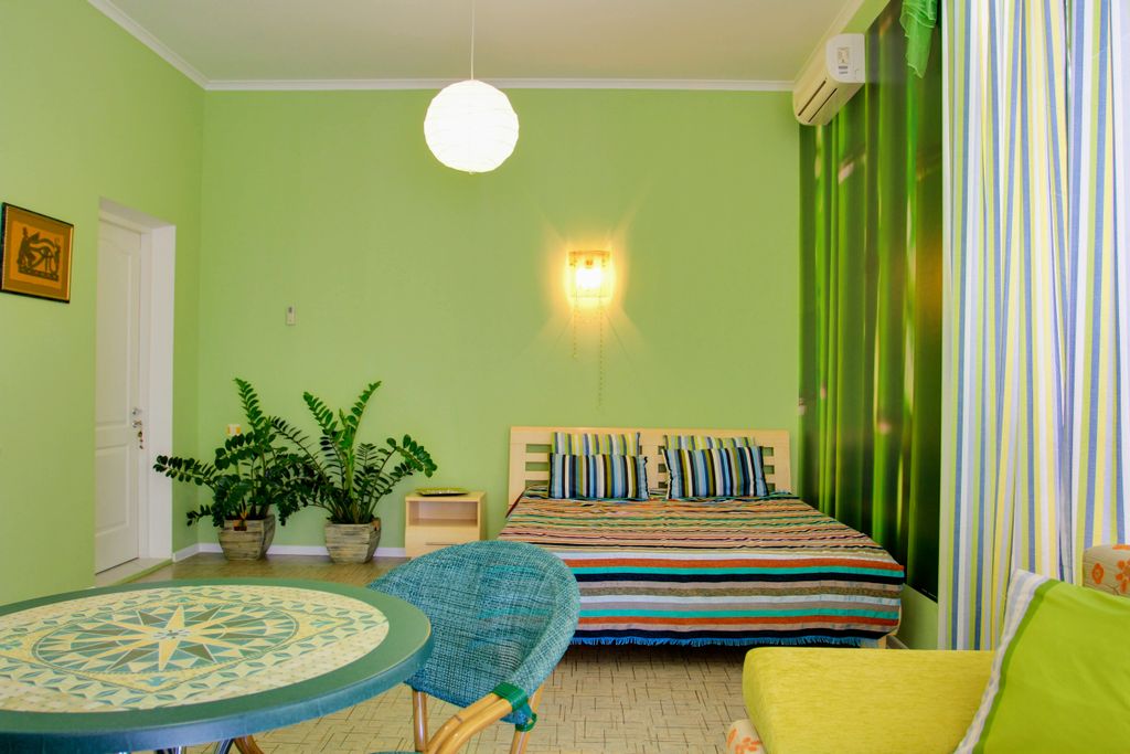 У Верблюжьих горбов — Четырёхместный номер семейный люкс Бамбук