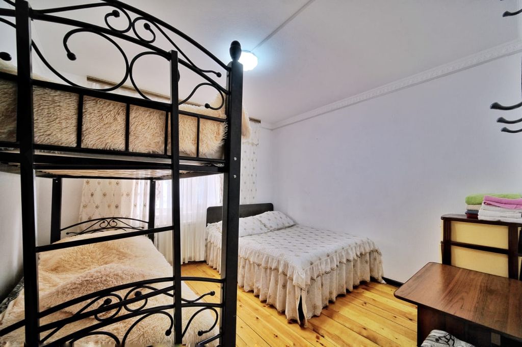 Архыз Сити Софийская поляна — Четырёхместный номер с общей ванной комнатой