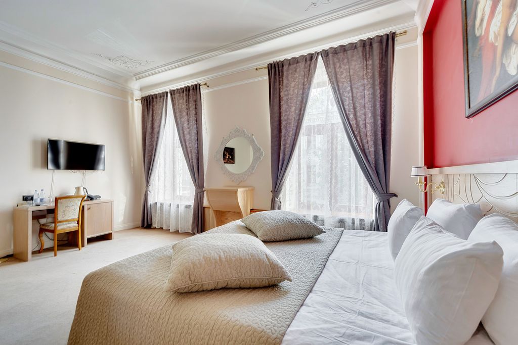 Big Marine — Трёхместный номер полулюкс с видом на город