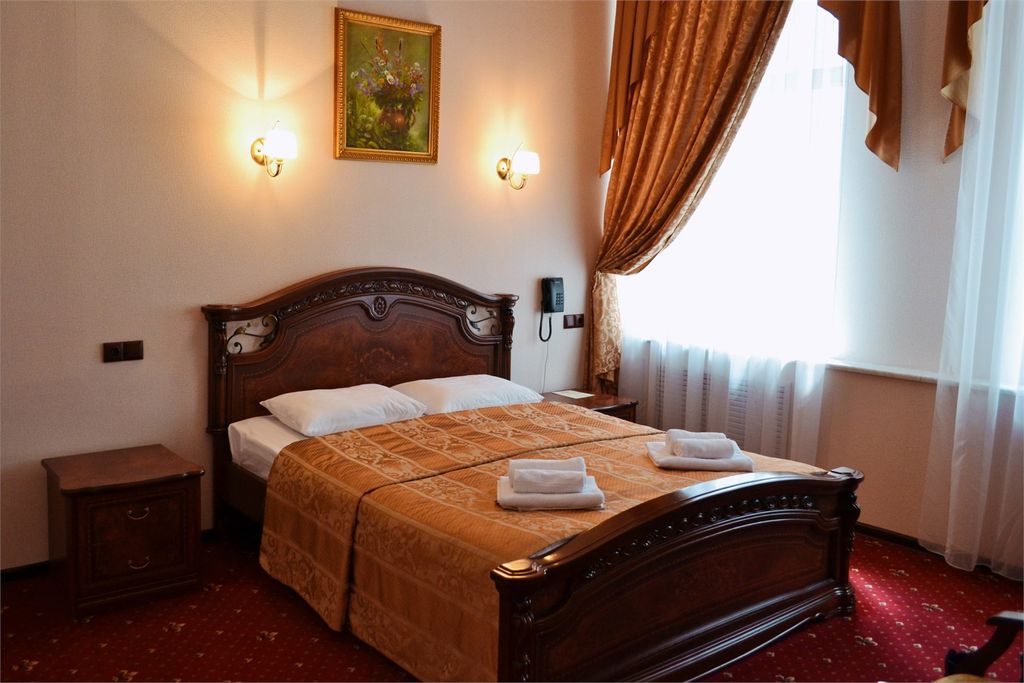 Эрмитаж — Трёхместный номер люкс