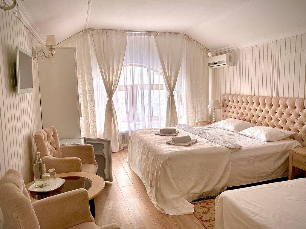 Хоум Сьютс / HomeSuites — Семейный номер Deluxe Family
