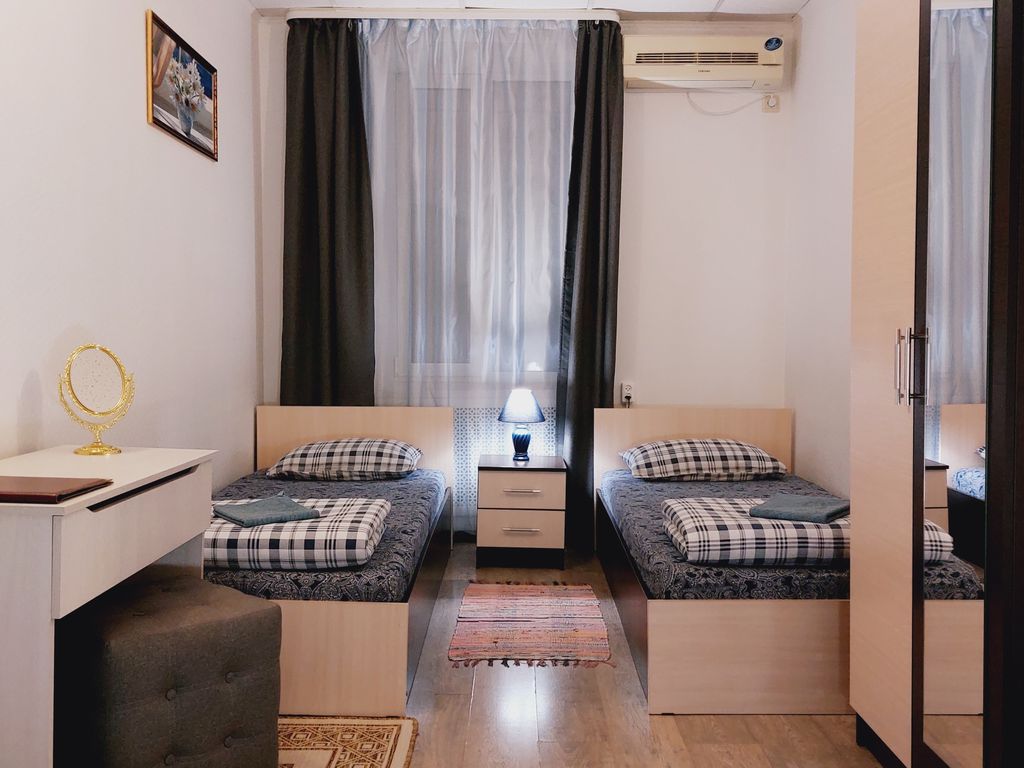 Никитская 22 — Двухместный номер с 2 отдельными кроватями стандарт