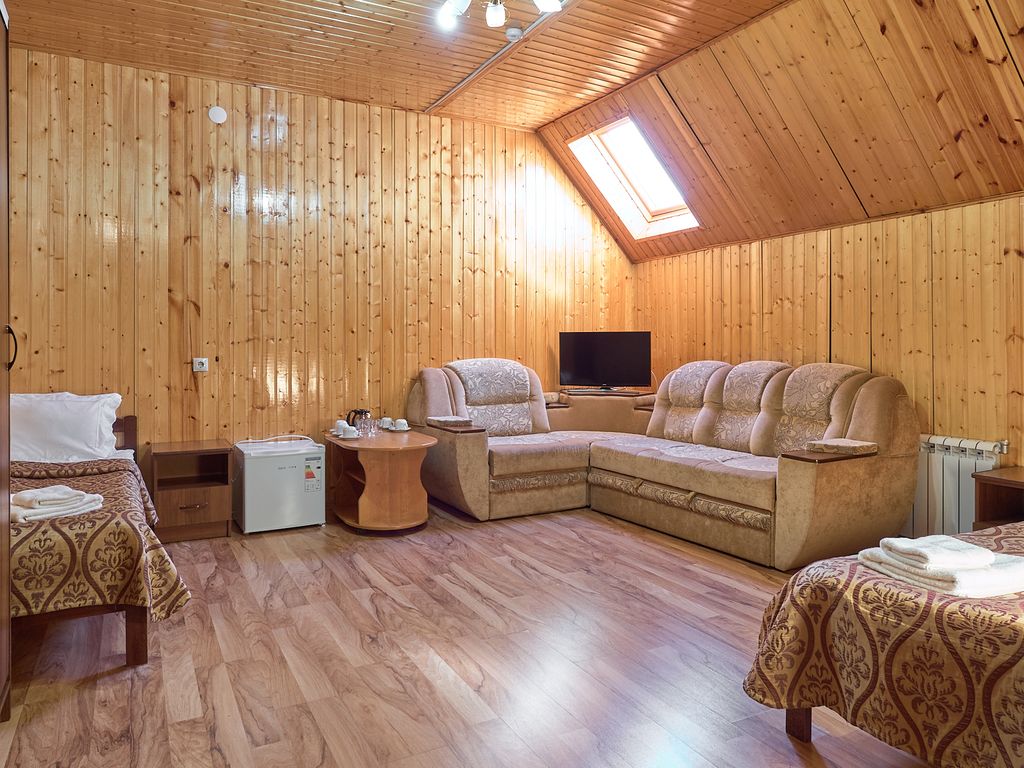 Gold Star — Семейный номер 5-местный + диван-кровать