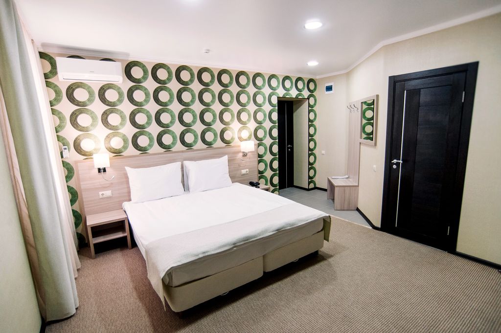 Горизонт — Двухместный номер с 2 отдельными кроватями улучшенный