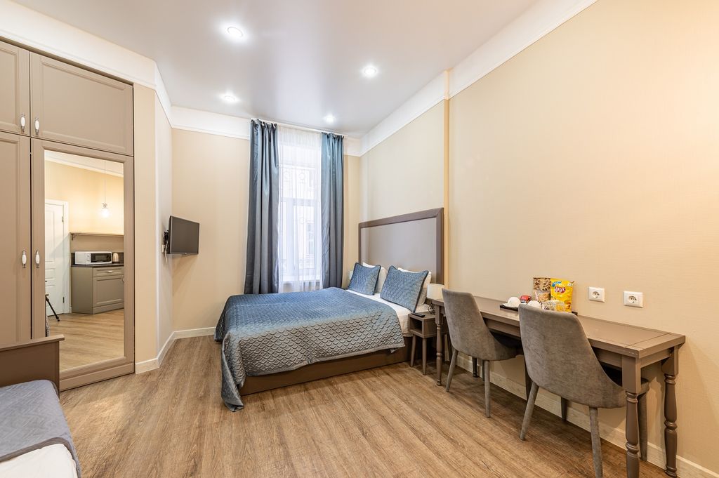 Лотман — Семейный номер Семейный номер-студио