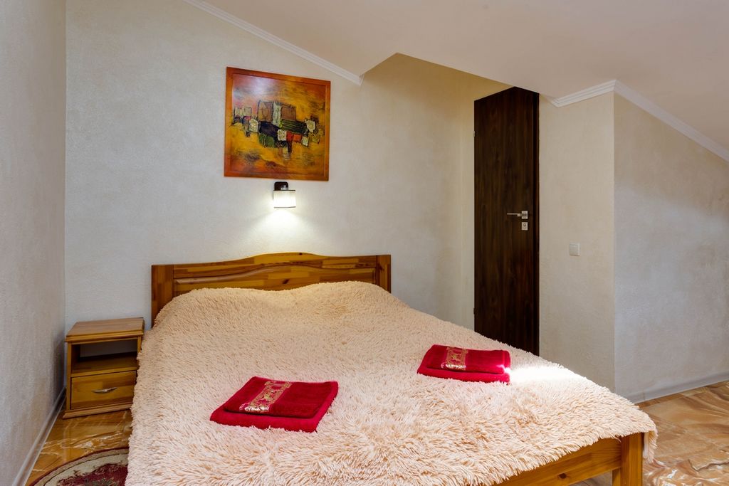 Валери — Четырёхместный номер стандарт мансарда