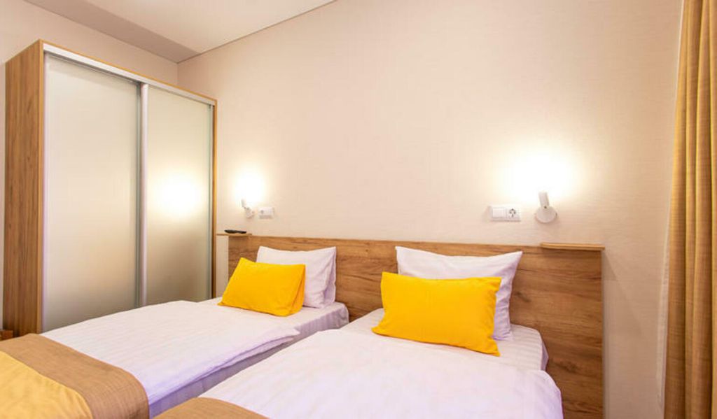 Парфенон — Четырёхместный номер с кухней