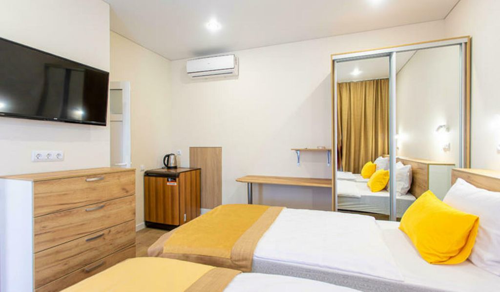 Парфенон — Четырёхместный номер комфорт