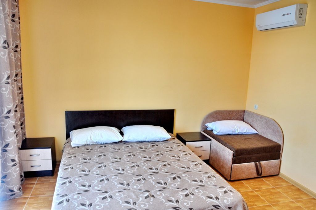 Свет Маяка — Трёхместный номер с выходом на галерейный балкон