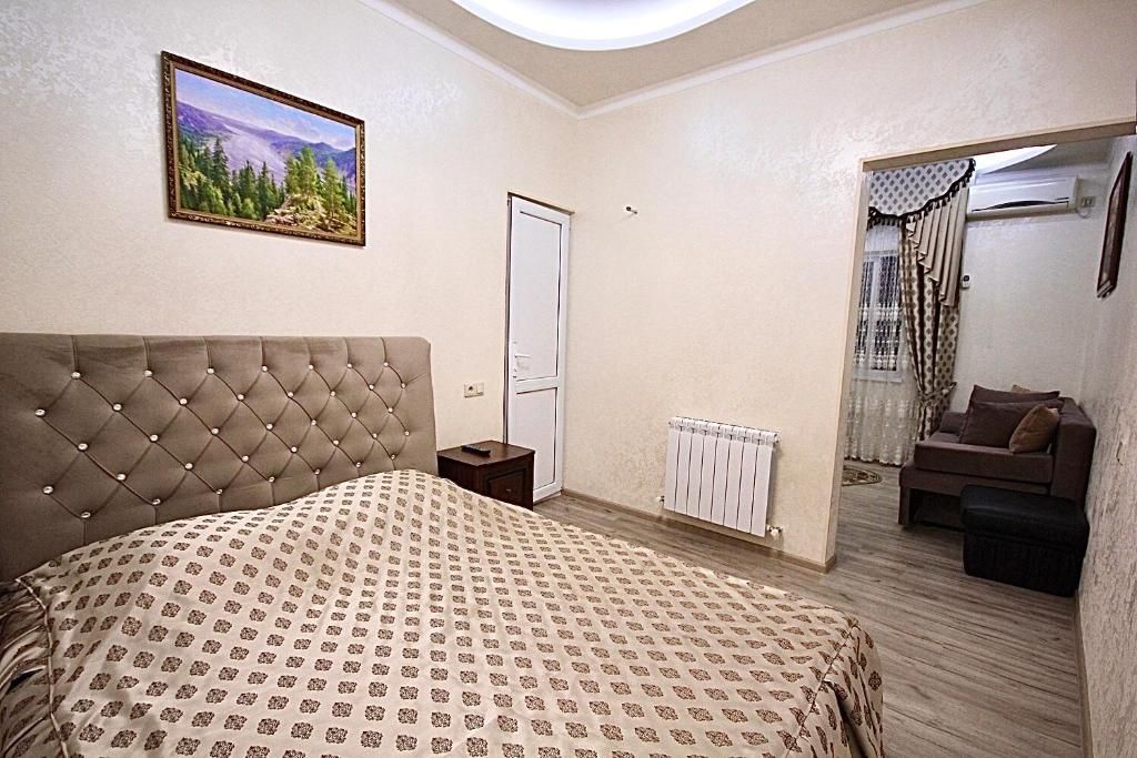 Романтика — Семейный номер двухкомнатный