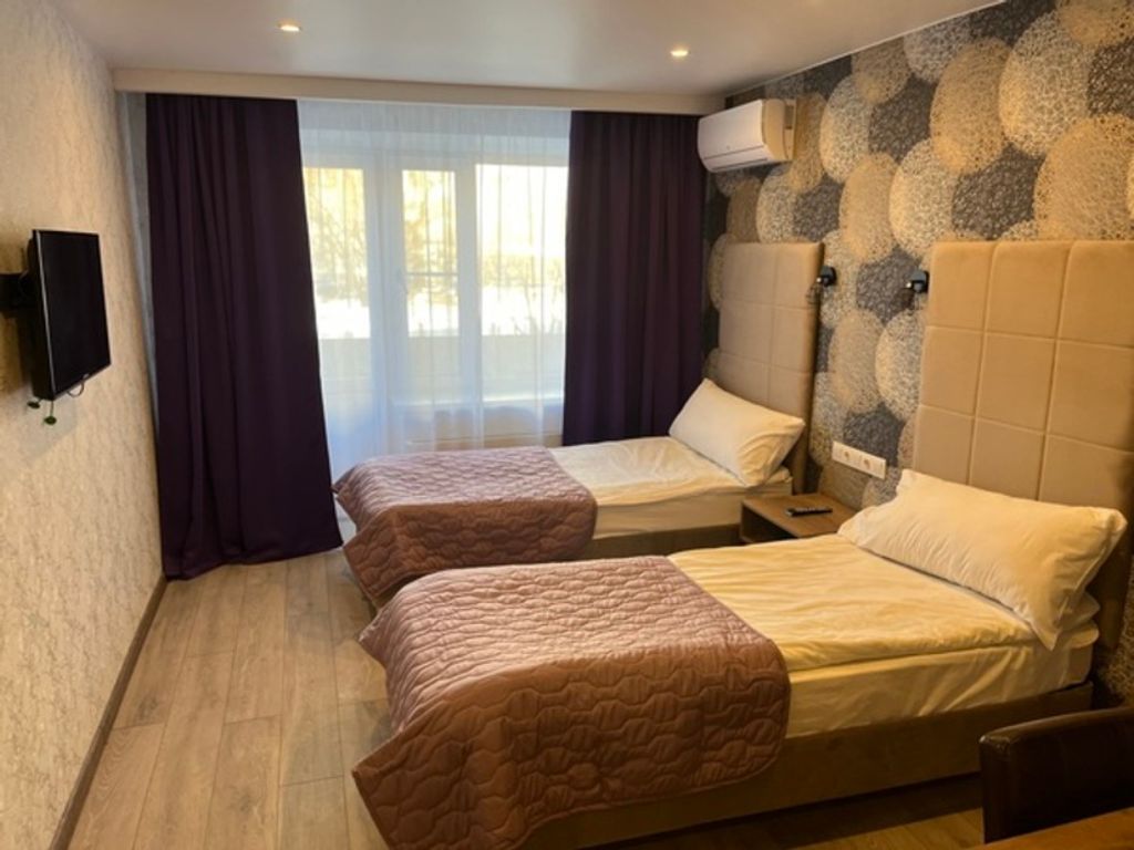 Рослеспром — Двухместный номер с 2 отдельными кроватями полулюкс