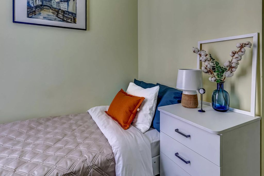 Boho City Hotel — Одноместный номер c собственной ванной комнатой