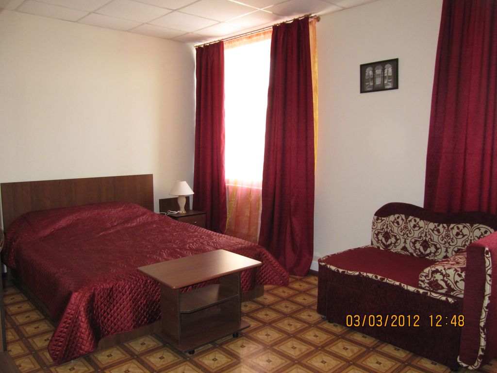 Агат — Трёхместный номер улучшенный