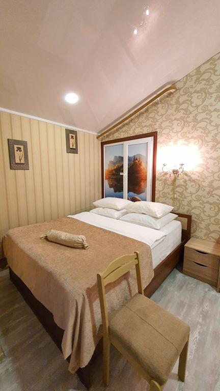 Lemon Joe Hotel — Семейный номер Мансарда