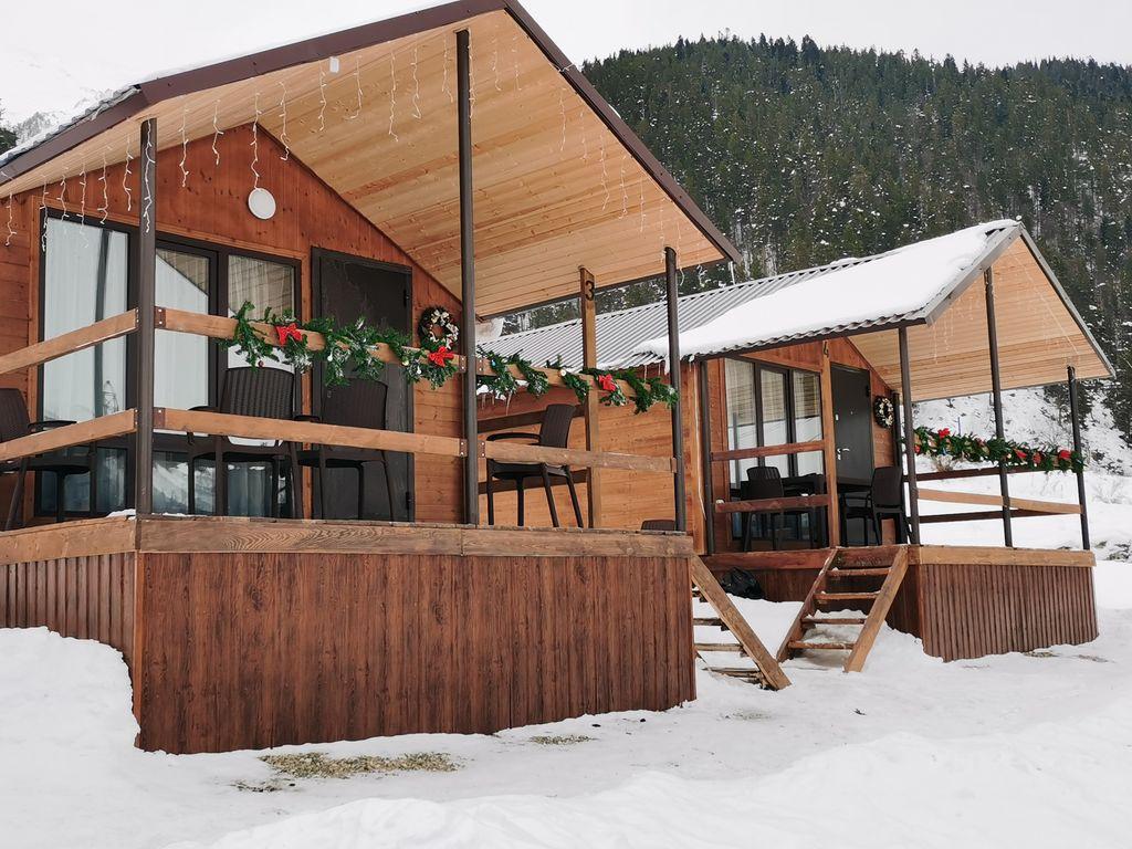 Arkhyz Family Lodge — Семейный номер Лодж с верандой и двумя односпальными кроватями