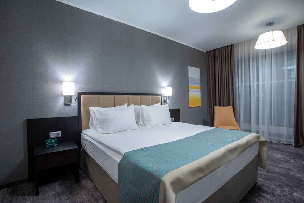 Холидей Инн Челябинск — Двухместный номер с 1 кроватью люкс с видом на город