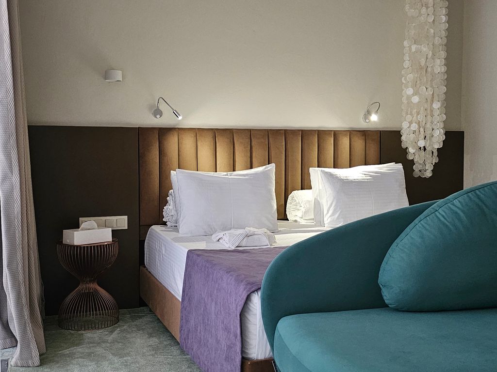 Rony Shelter — Трёхместный номер улучшенный с видом на море