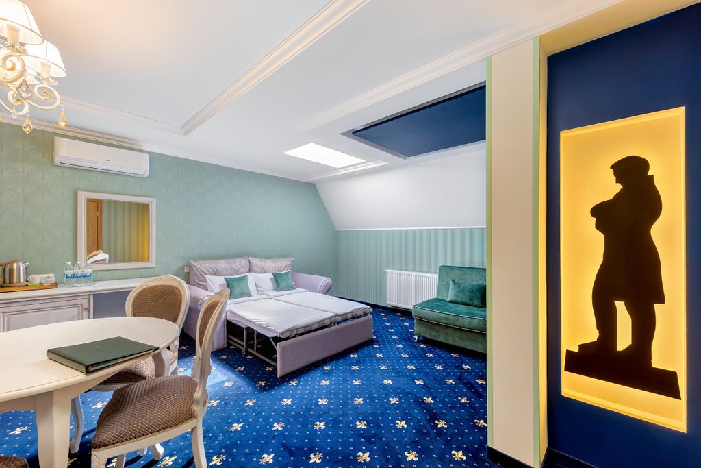 Лермонт — Семейный номер студия без балкона