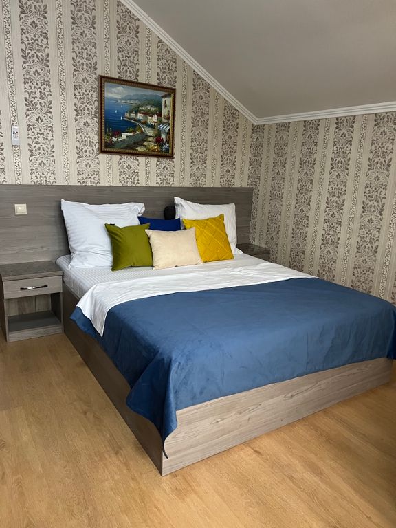 Надежда румс — Семейный номер двухкомнатный с балконом