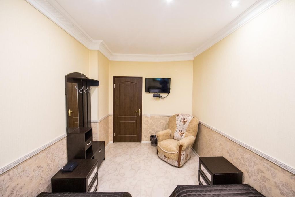 Ладомир на Яузе — Двухместный номер с 2 отдельными кроватями эконом с общей ванной комнатой