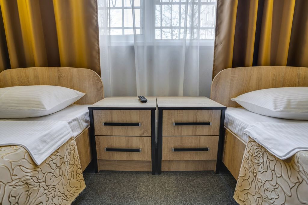 Ладомир на Щелковской — Двухместный номер с 2 отдельными кроватями эконом с общей ванной комнатой