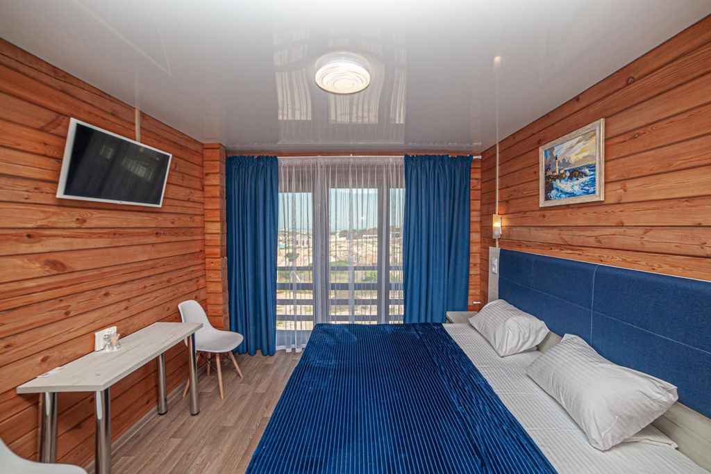 Крымское  поместье — Двухместный номер с 1 кроватью Студия 3 с балконом  и отдельным входом