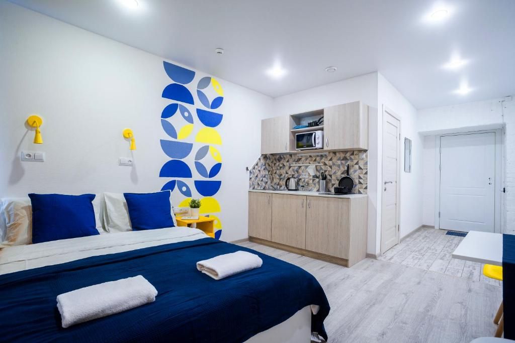 Apart-Rooms on Petrogradka 3* — Апартаменты трехместные комфорт