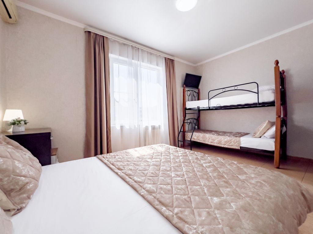 Самара — Семейный номер душ и туалет на 3 номера