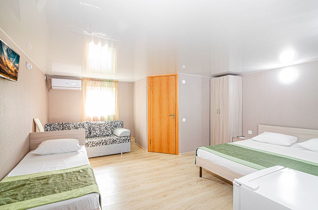 Гранат — Семейный номер пятиместный