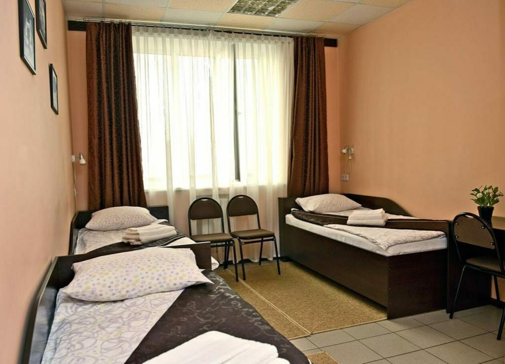 Перекресток — Трёхместный номер Стандарт