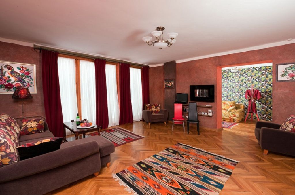 Art-Hotel Chalet Apartments — Двухместный номер с 1 кроватью Люкс двухкомнатный с камином и балконом