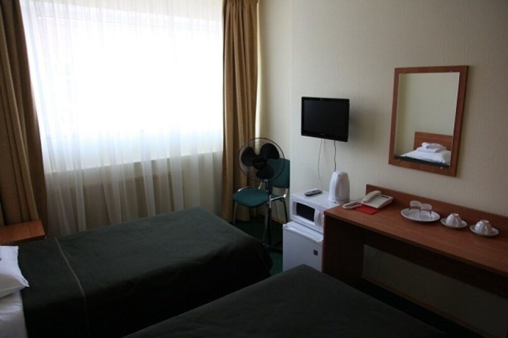 Металлург — Двухместный номер с 2 отдельными кроватями 2-х комнатный