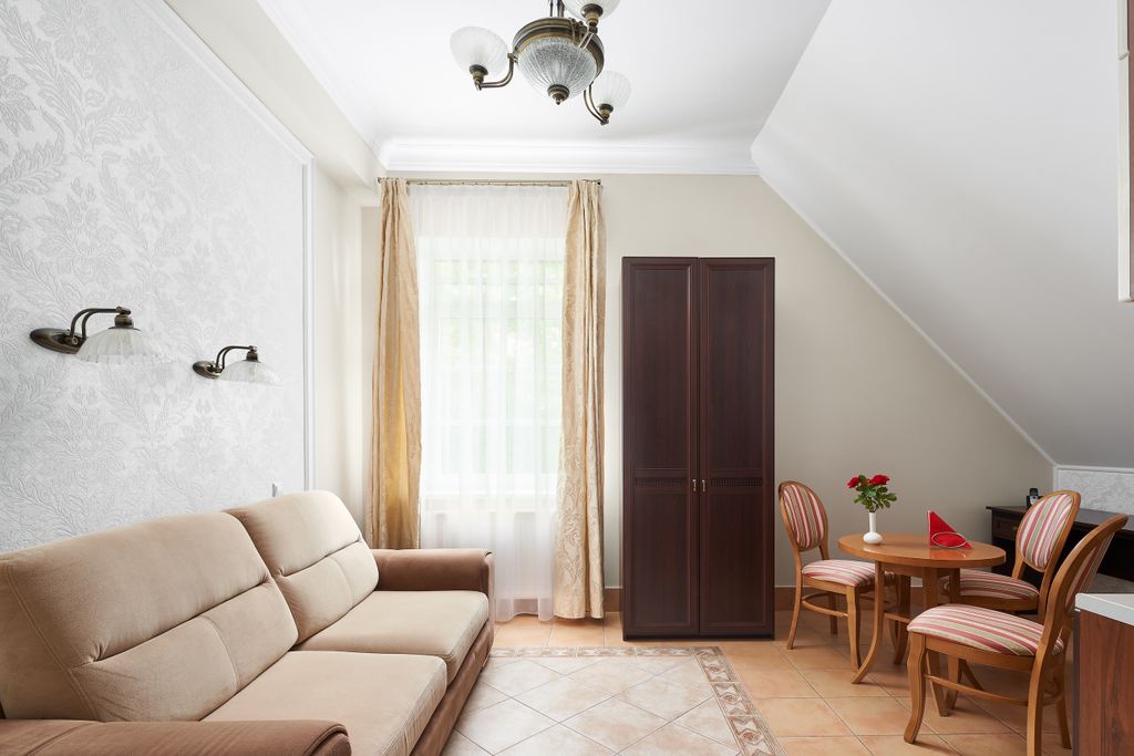 Беккер — Апартаменты с мини кухней + диван