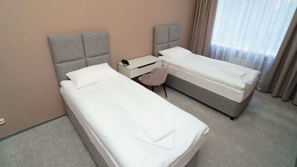 People Town — Двухместный номер с 2 отдельными кроватями эконом 2 категории