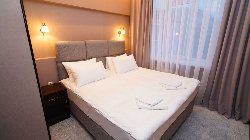 People Town — Трёхместный номер полулюкс