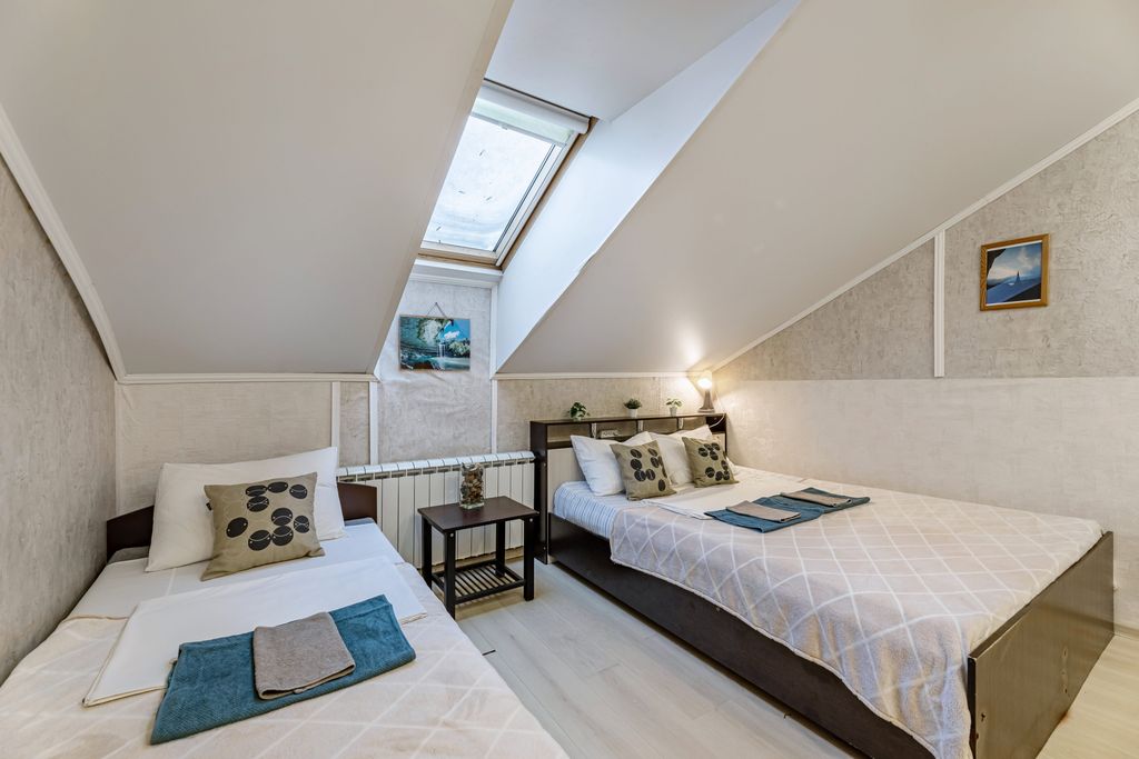 Комнаты Сарацин — Семейный номер N2