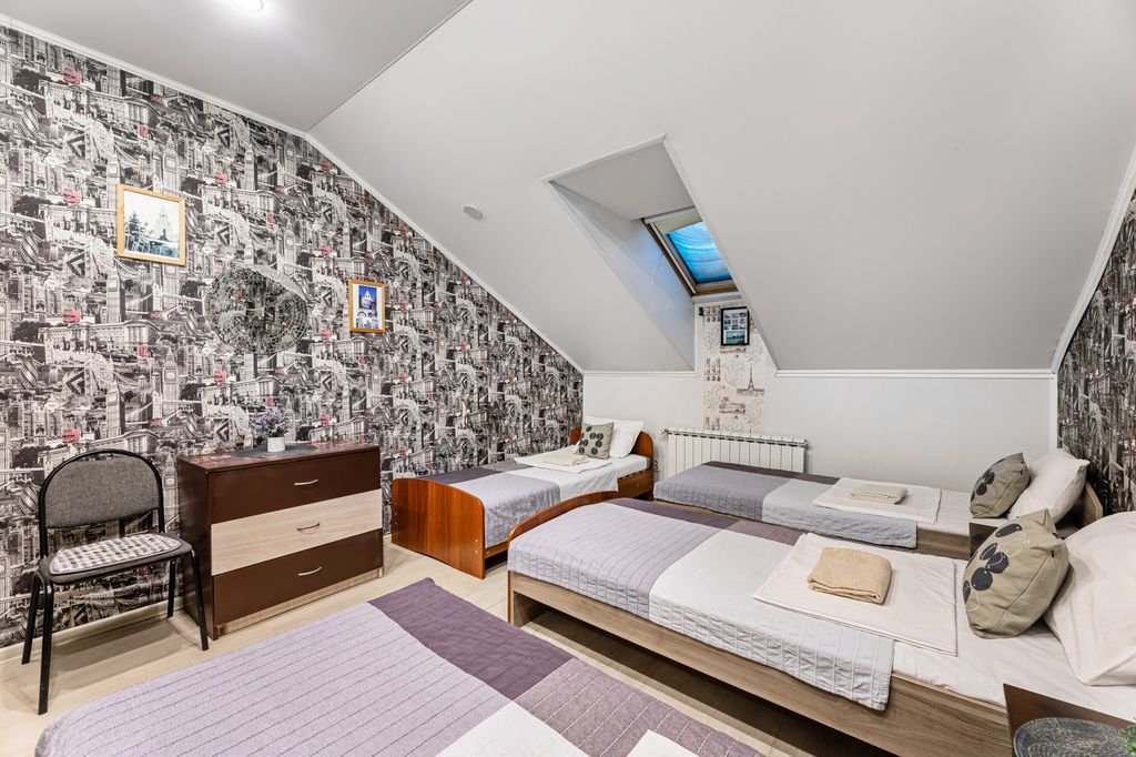 Комнаты Сарацин — Четырёхместный номер 4