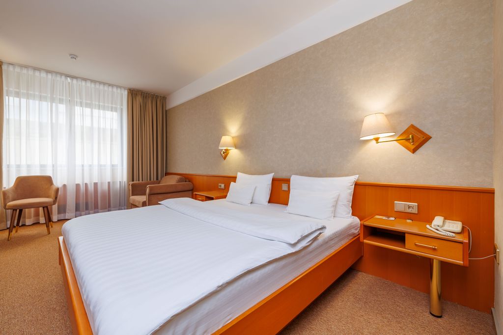 Атриум Палас — Семейный номер с соединяющей дверью