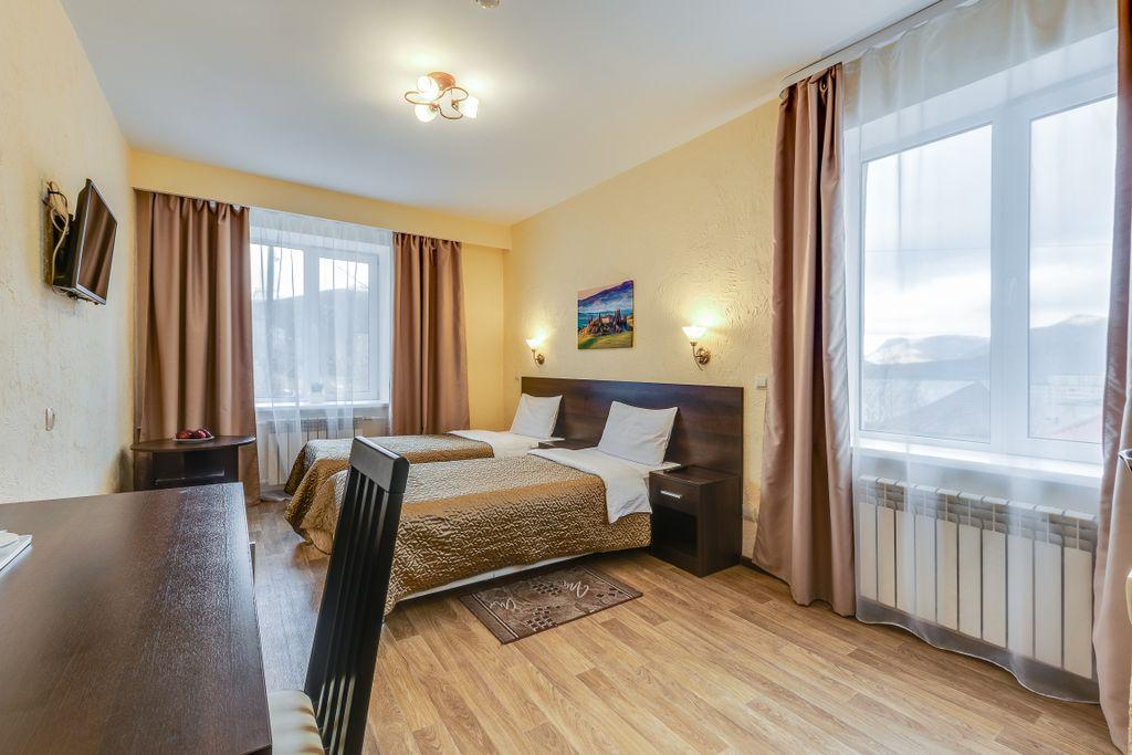 Кировск · Отель