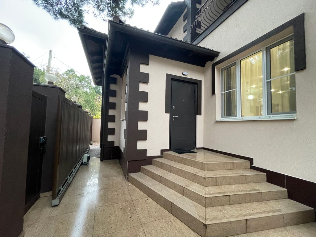 Инфинити — Апартаменты 3-комнатный люкс №7