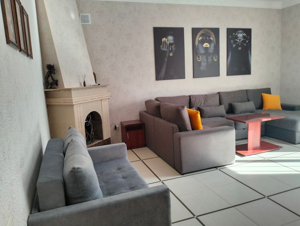 Инфинити — Семейный номер люкс двухкомнатный с выходом к бассейну №8