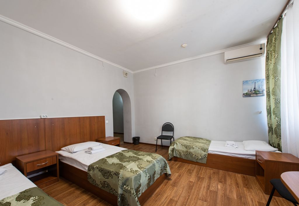 Азалия на Московской — Трёхместный номер стандарт