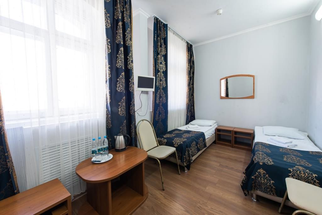 Азалия на Московской — Трёхместный номер эконом