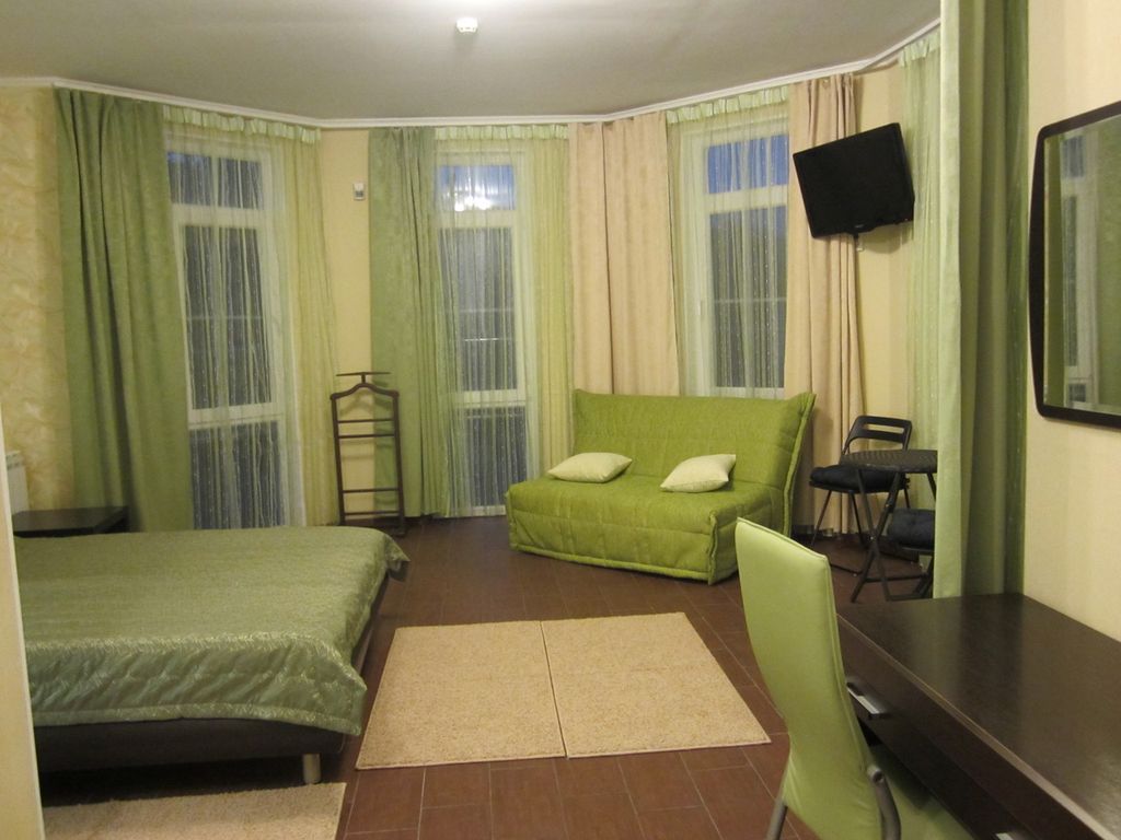 Золотой орел — Четырёхместный номер улучшенный