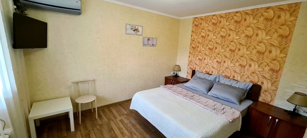 Виктория — Четырёхместный номер семейный улучшенный 2