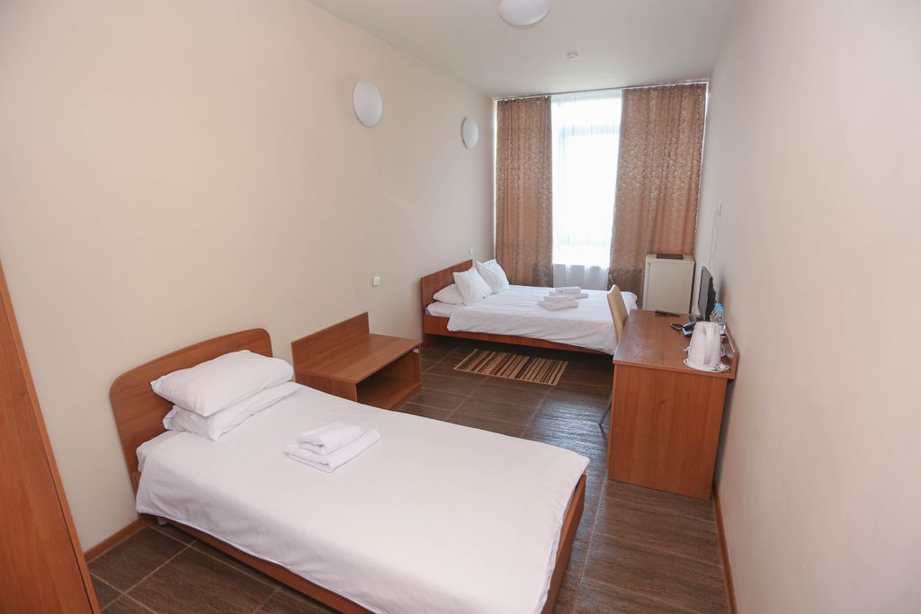 Азалия на Аграрной — Трёхместный номер семейный