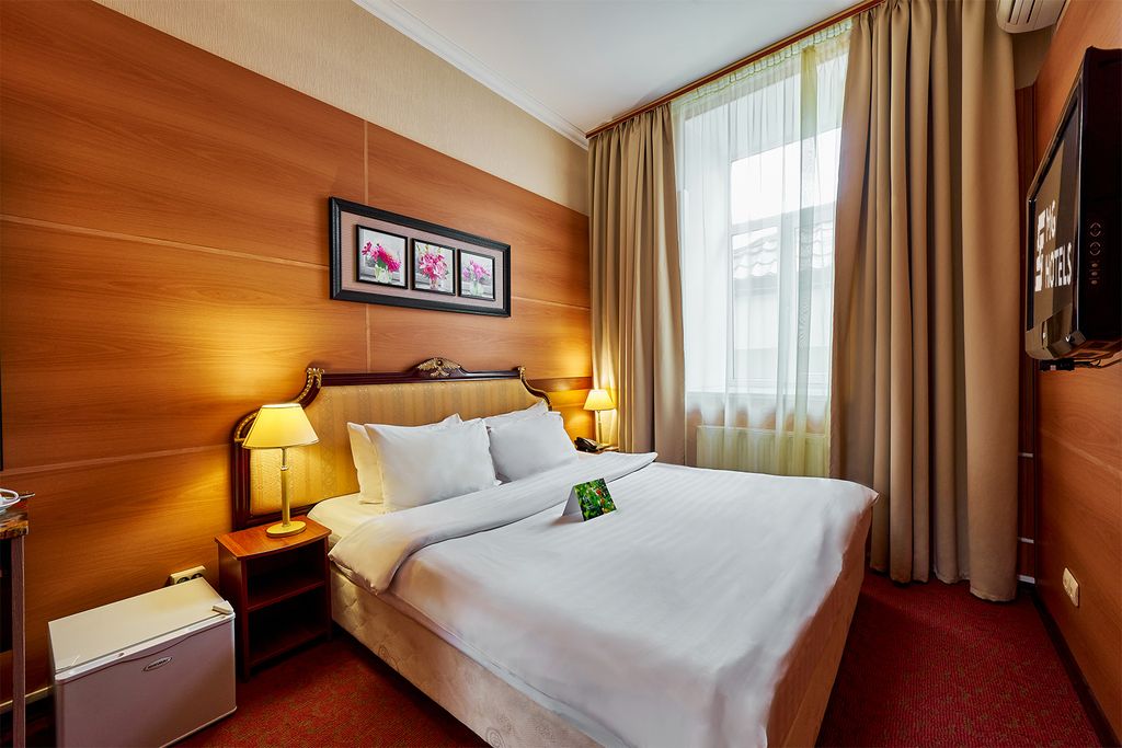 Мандарин Москва — Двухместный номер с 1 кроватью стандарт