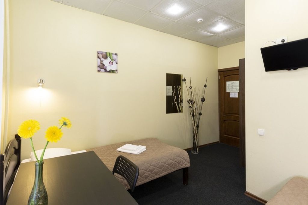 Подъезд №2 — Двухместный номер с 2 отдельными кроватями и кондиционером