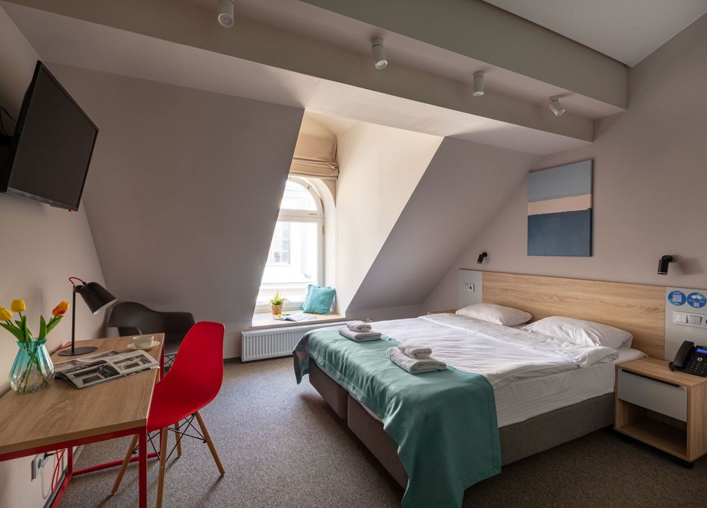 Izzzi на Банковском — Двухместный номер с 2 отдельными кроватями